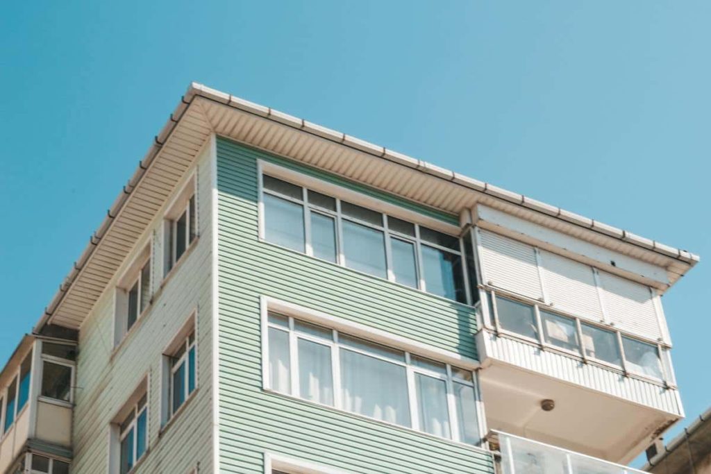 Maison ciel bleu