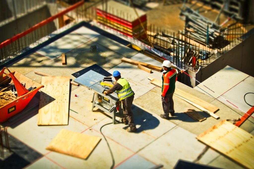 découpe à la scie travaux